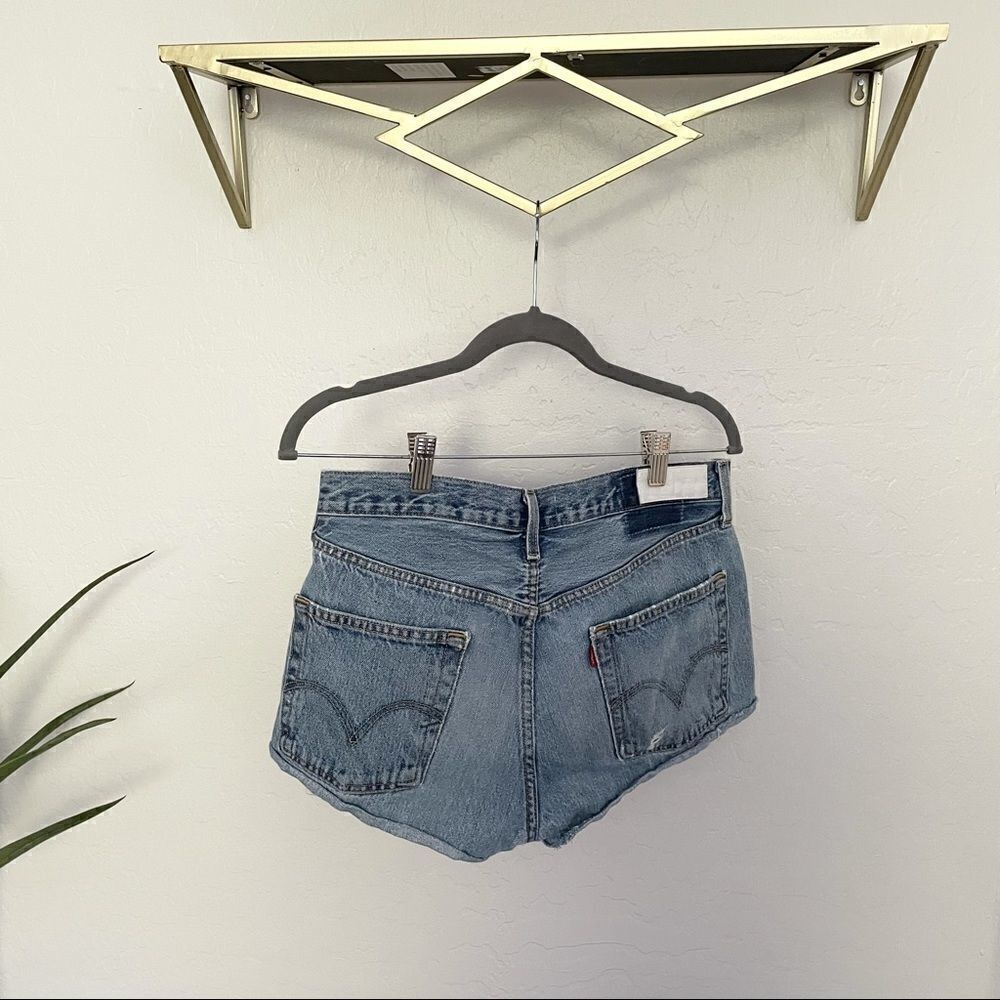 LEVI’S RE/DONE The Short Shorts Cut Off Pockets Show Jean Shorts - Picture 4 of 13